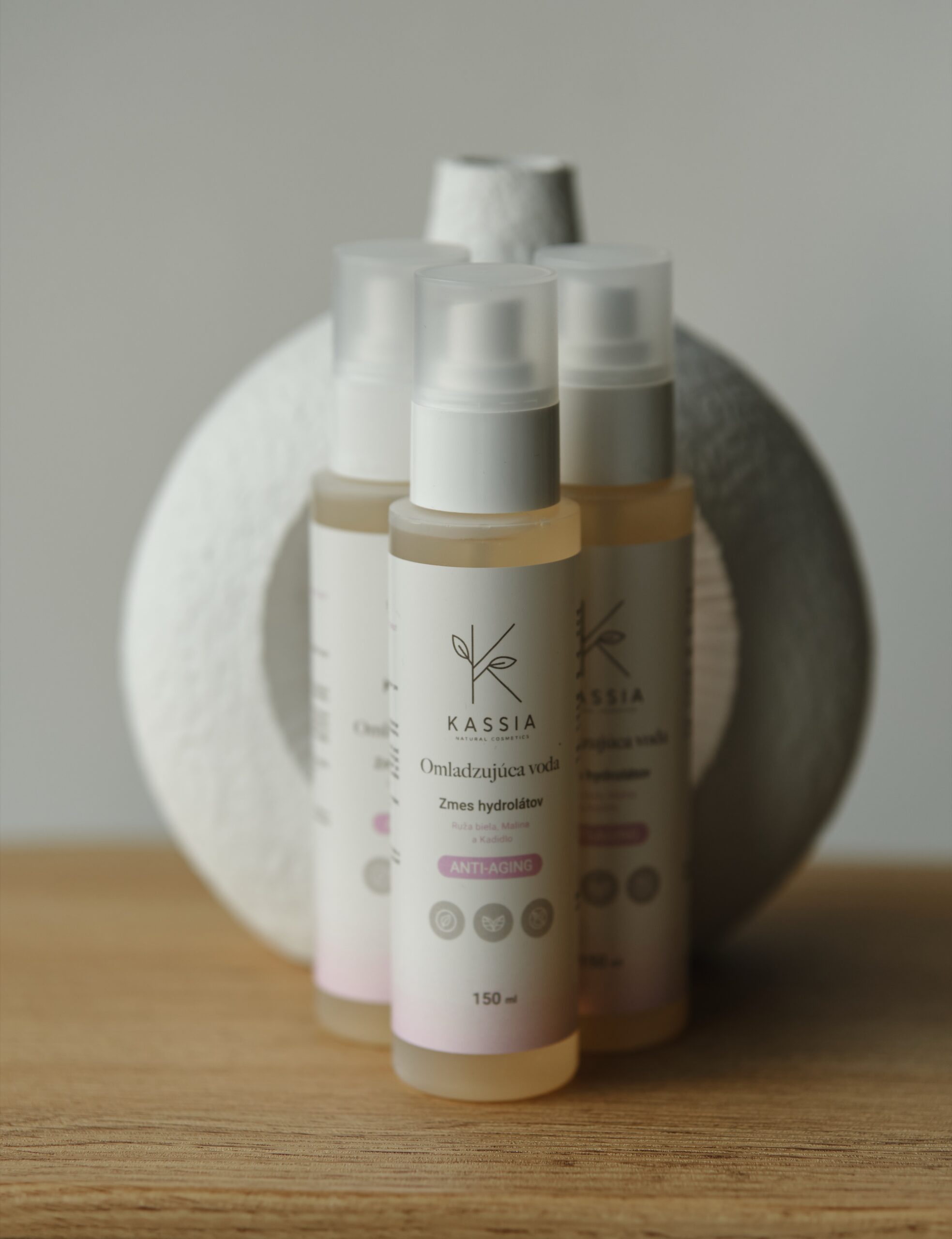 Omladzujúca voda (Anti-aging starostlivosť) – Kassia